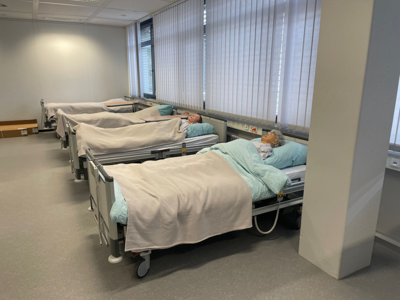 Besuch des Simulationslabors (Sim Lab) an der Mathilde Planck Schule in