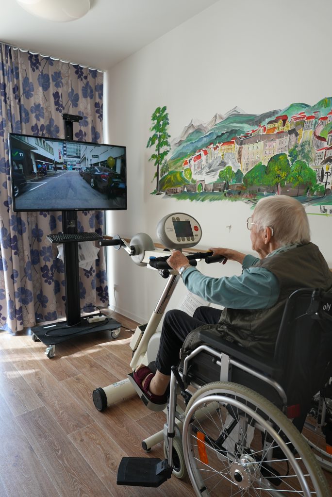 Frau Ursula Hentsch auf dem Bike Labirynt.